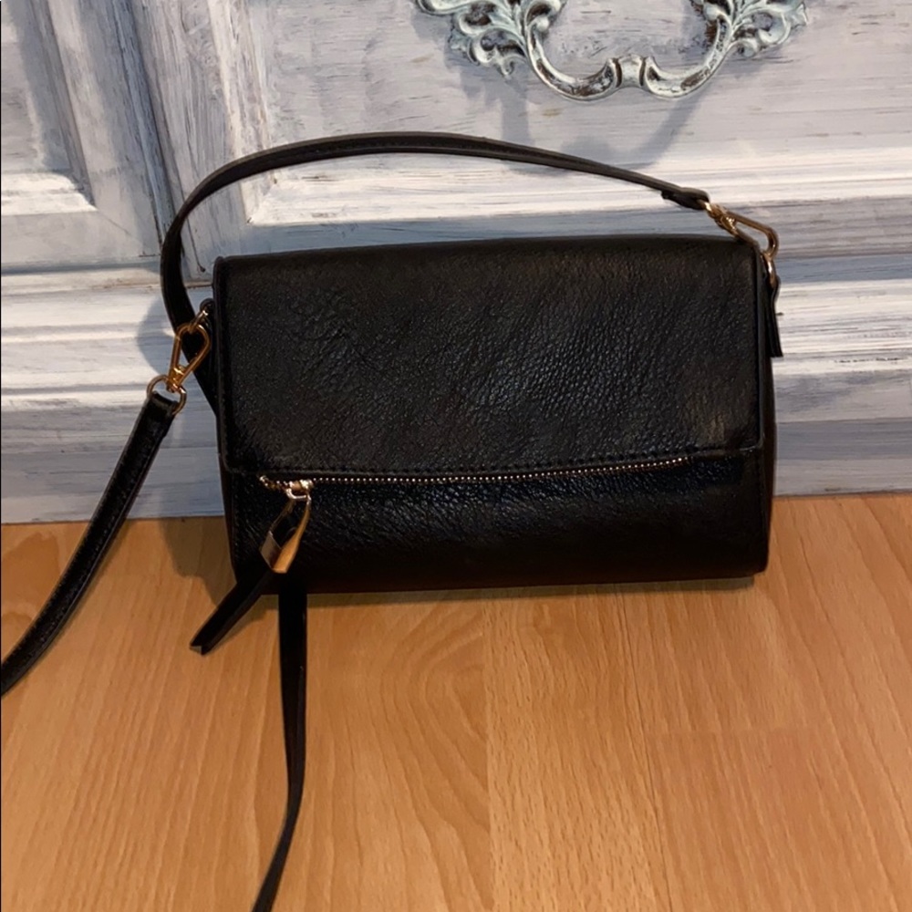 Miztique crossbody